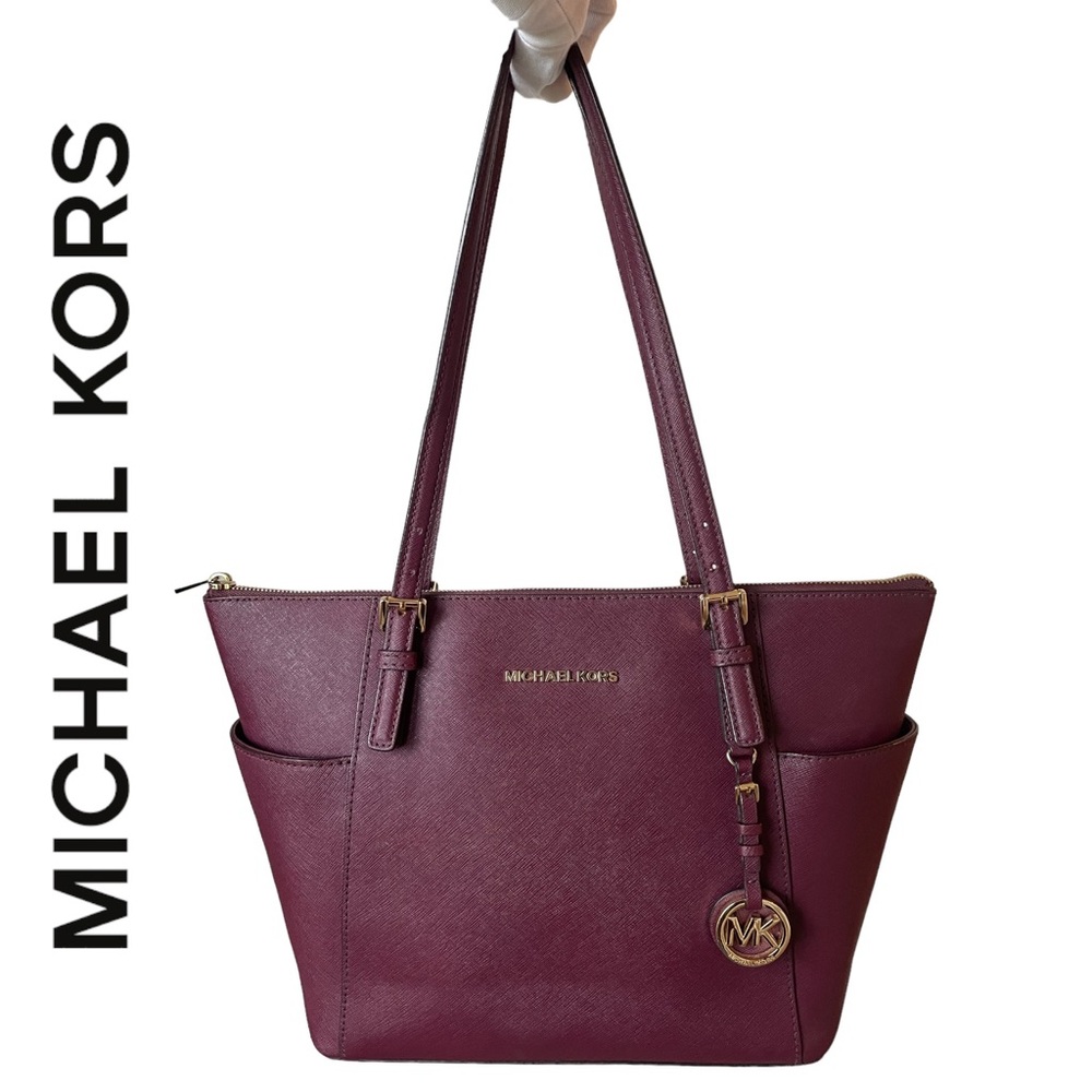 LIKE NEW! AUTHENTIC Micheal Kors Jet Set Saffiano Leather Tote!